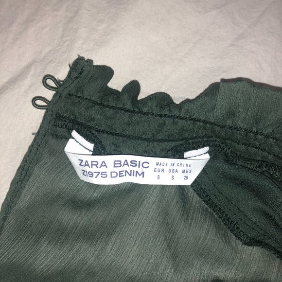 Forest green, sheer blouse - Picture 4 of 4